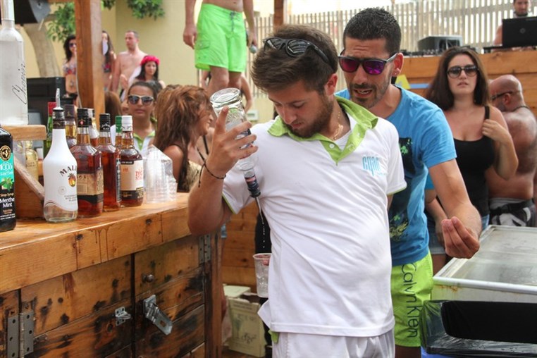 Cyan Beach Bar on Sunday